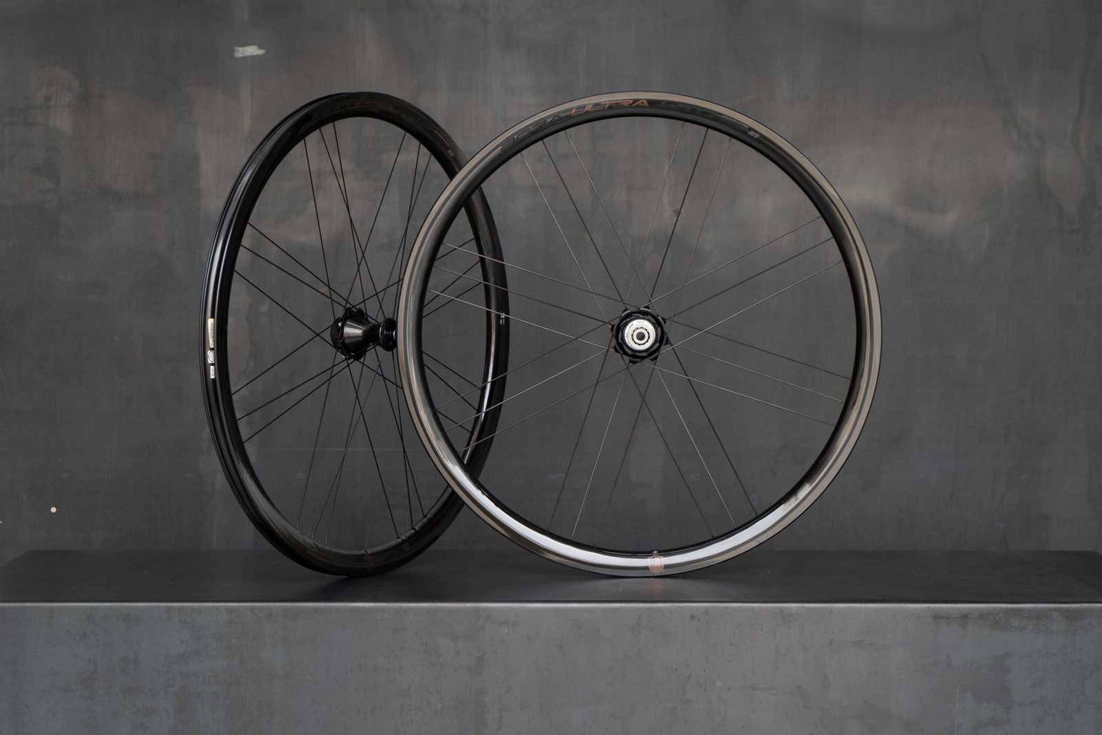 Campagnolo Bora ULTRA WTO 33 DISC Wheelset | In Stock 1 Campagnolo Bora ULTRA WTO 33 DISC Wheelset | In Stock